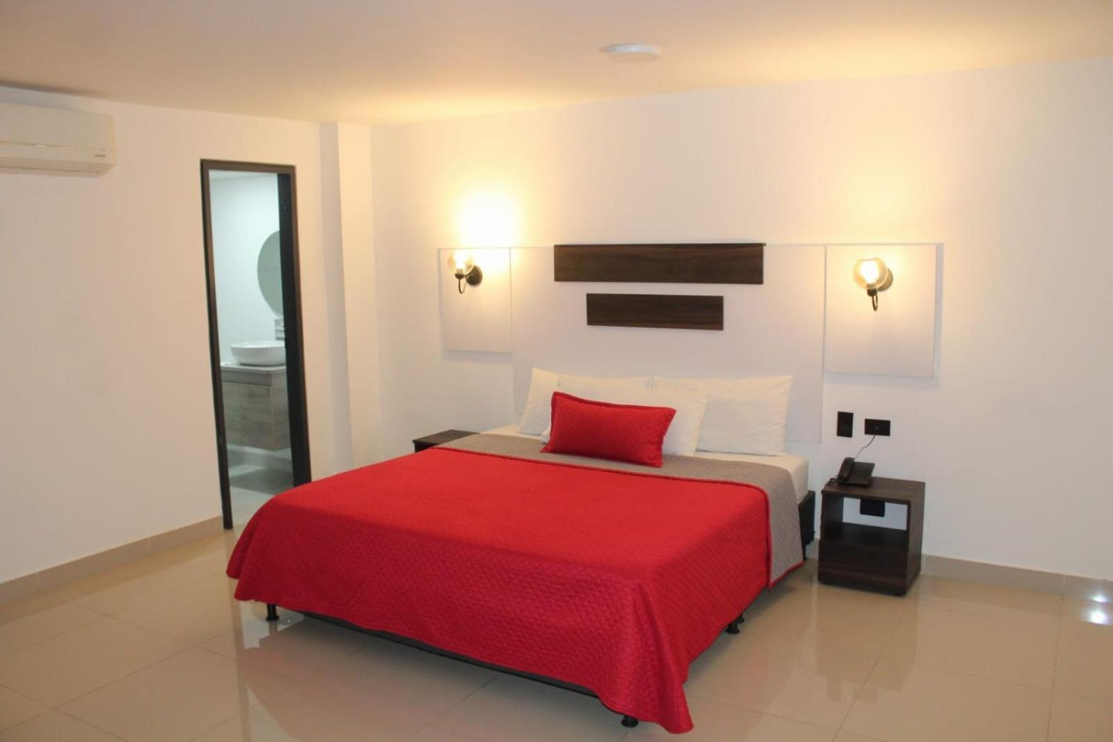 מדיין Hotel Ofix מראה חיצוני תמונה