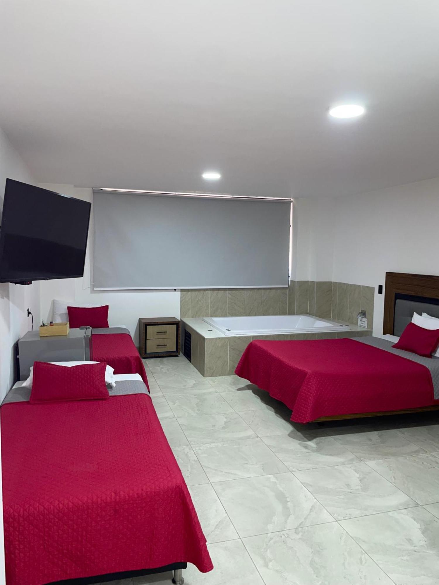 מדיין Hotel Ofix מראה חיצוני תמונה