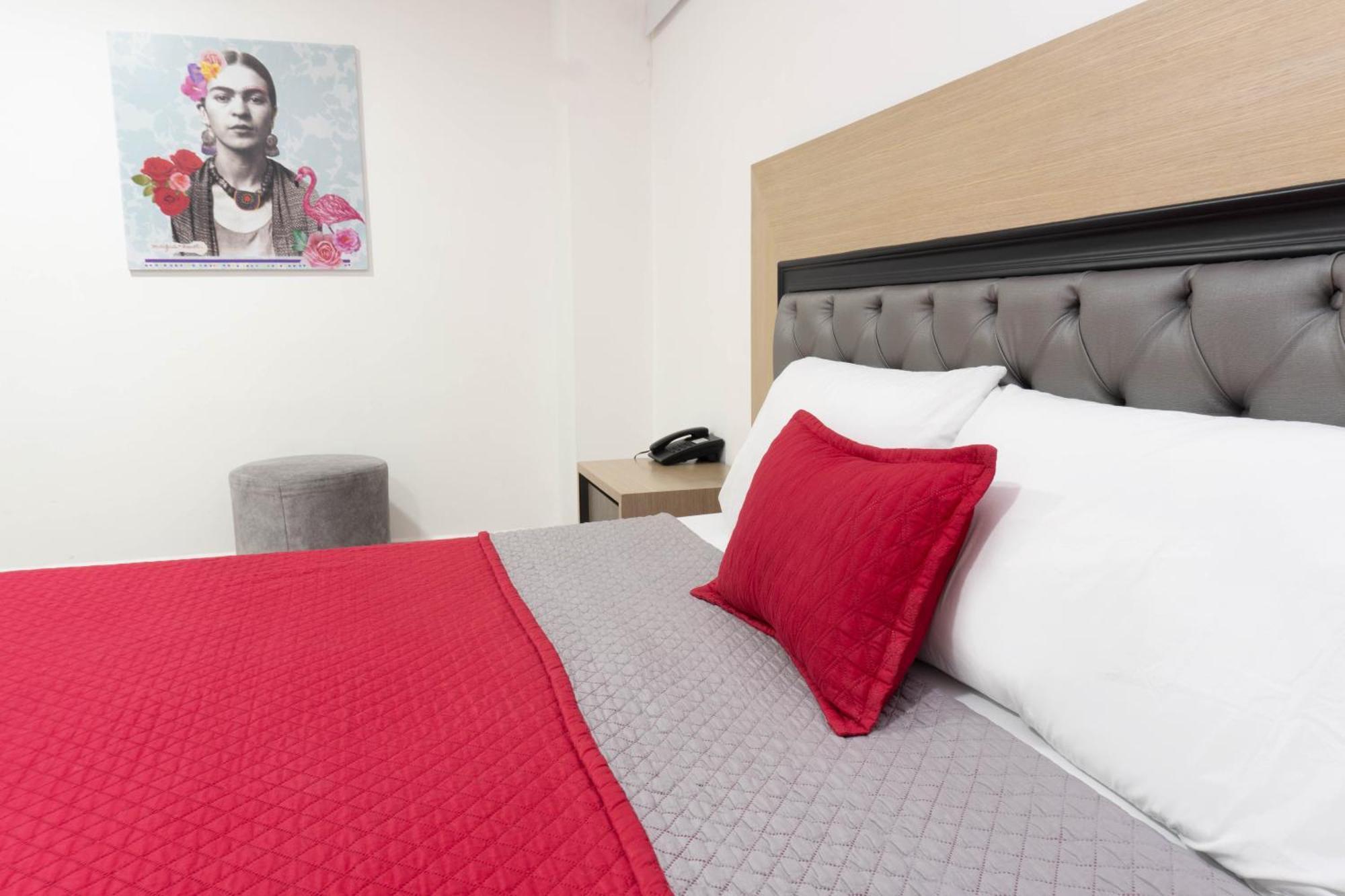 מדיין Hotel Ofix מראה חיצוני תמונה